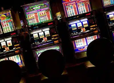 Spielautomaten und Slots im Casino Spielautomaten und Slots im Casino
